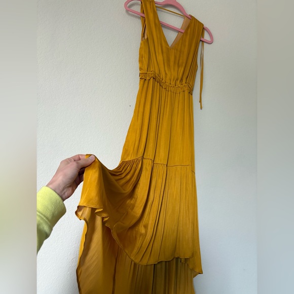 Banana Republic PETITE SATIN RUCHED MAXI DRESS - Picture 4 of 8